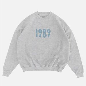 Taylor Swift Light Gray Crewneck Sweatshirt 1989 Taylor’s version